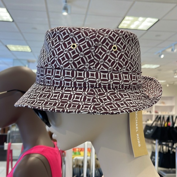 Michael Kors Women’s MK Logo Jacquard Bucket Hat
OXBLOOD 
NWT - Picture 12 of 16